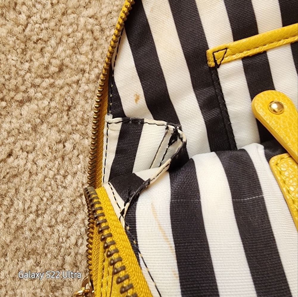 Gianni Bini Shoulder Bag - Picture 10 of 14